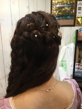 ヘアアレンジ embrace エンブレイスのヘアスタイル