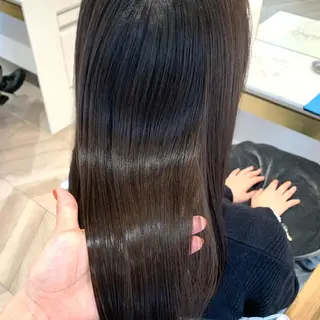 ロング ブリーチなしダブル/ レイヤーカット 小棹のヘアスタイル