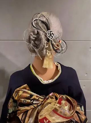 ロング ヘアアレンジ 吉野 華乃のヘアスタイル