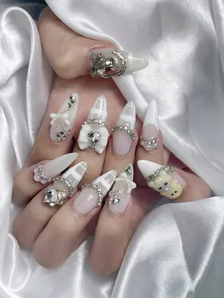 ネイル LEELA NAIL STUDIO所属・LEELA NAIL STUDIOのネイルデザイン