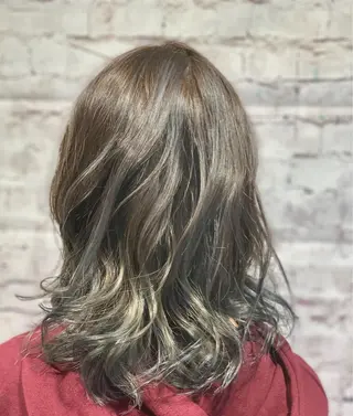 カラー 海老沼 奈月のヘアスタイル