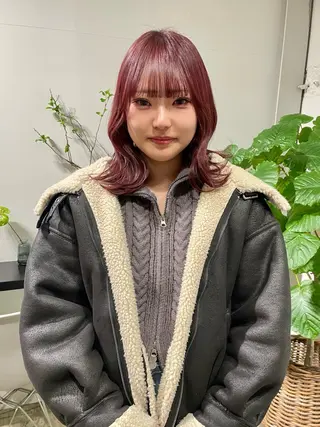 ミディアム カラー ウルフ/似合わせ レイヤー/RIHOのヘアスタイル