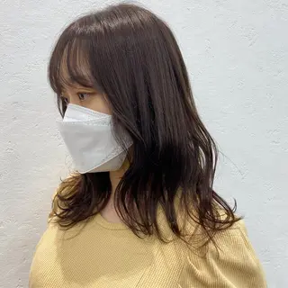 ミディアム カラー オリーブ/アッシュ やわらか透明感カラーのヘアスタイル