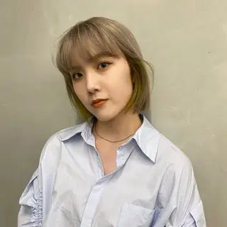 ミディアム カラー ヘアアレンジ mina 🌷のヘアスタイル