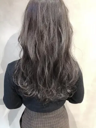 セミロング kiy by ioeのヘアスタイル