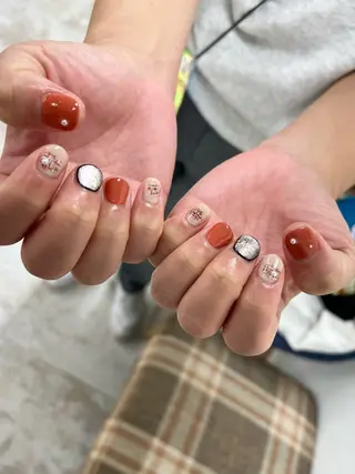 ネイル マハロネイルサロン横浜店所属・吉田 里菜のネイルデザイン