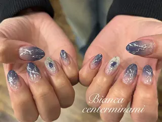ネイル Bianca KIKUTIHARAのネイルデザイン