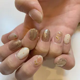 ネイル ヤマダ サクラのヘアスタイル