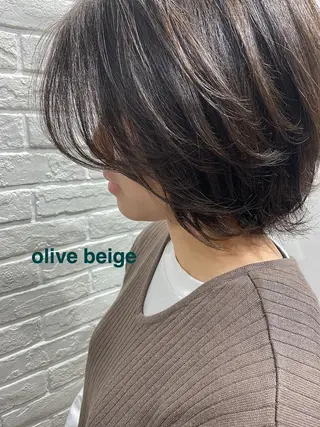 ショート カラー merc.🌿💚 八幡真衣のヘアスタイル