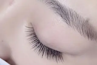 マツエク・マツパ ネイル Cute beauty2のマツエク・マツパデザイン