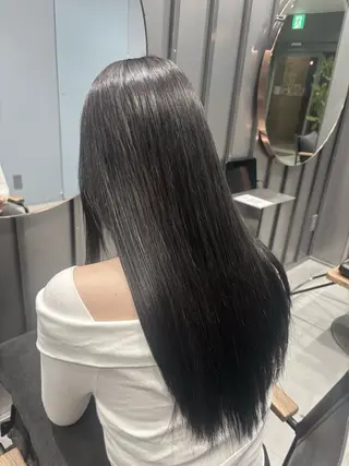 ロング カラー 🐈‍⬛JUMI /透明感カラー/🩶のヘアスタイル