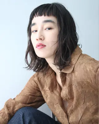 ミディアム パーマ 透明感・艶カラー/ 坂田友梨奈のヘアスタイル