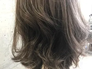 ミディアム カラー 大栗 佑也  髪質改善のヘアスタイル