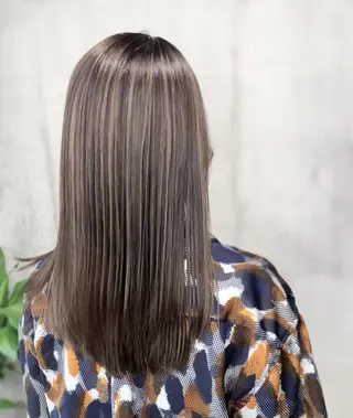 ロング mimiiy梅田 中崎町ハイトーンのヘアスタイル