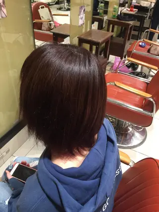 ミディアム カラー 宮下 愛璃紗のヘアスタイル