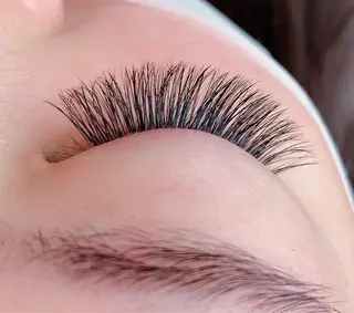 マツエク・マツパ mily+me所属・佐々木 麻帆のマツエク・マツパデザイン