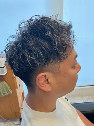 カラー パーマ メンズ メンズ特化/パーマ/ フェードWATARUのヘアスタイル