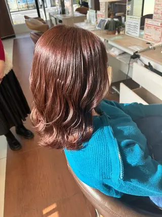 ミディアム カラー 後田 玲奈のヘアスタイル