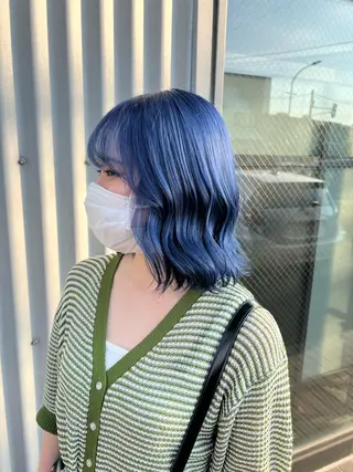 ミディアム カラー newi TATSUのヘアスタイル