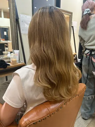 ロング 松尾 遥花のヘアスタイル