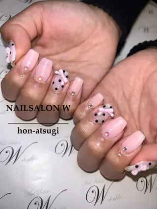 ネイル ネイルサロン ダブルのネイルデザイン