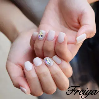 ネイル FREIYA所属・FREIYA マツエク、ネイルのマツエク・マツパデザイン