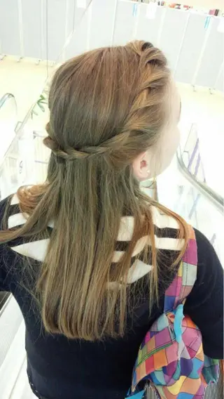 ヘアアレンジ レンタルサロンLiLi藤沢所属・成沢 モニカのヘアスタイル