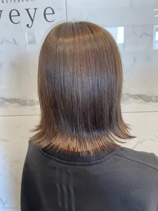 カラー 岡村 真子のヘアスタイル