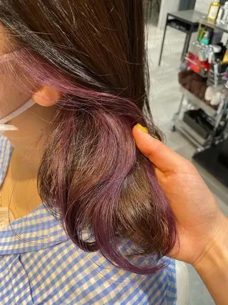 ミディアム まひろ エクステ／ハイトーンのヘアスタイル