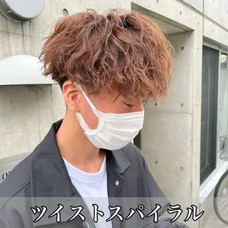 ショート パーマ ヘアアレンジ メンズ メンズパーマの達人 🌟川内絵人のヘアスタイル