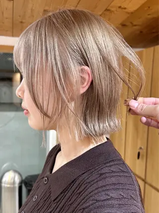ミディアム カラー ブリーチダブルカラー 【koide】のヘアスタイル