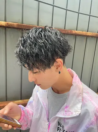 パーマ QUONHEAL(クオンヒール)所属・重名 陸のヘアスタイル