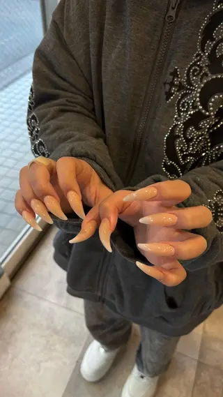 ネイル しおん⭐︎立川 sofaネイリストのネイルデザイン