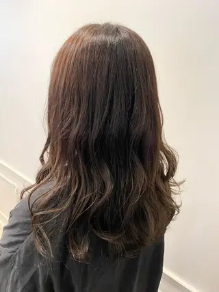 ロング 福田 里央のヘアスタイル