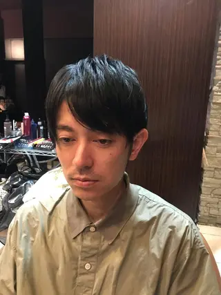 ミディアム 佐々木 宥人のヘアスタイル