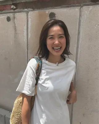 ミディアム さの あやねのヘアスタイル