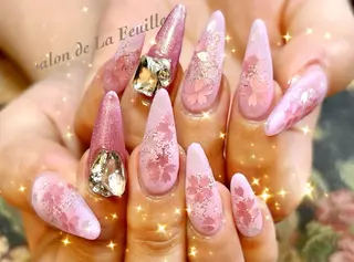 ロング サロンドラフィーユ LAFEUILLEのネイルデザイン