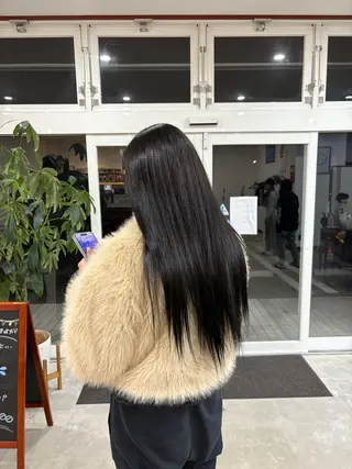 ロング 藤田 陽菜乃のヘアスタイル