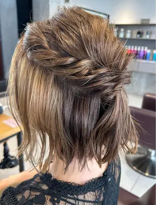 ミディアム ヘアアレンジ にった みずきのヘアスタイル