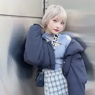 ショート カラー ホワイト&レイヤーカ ットエクステ長畠俊輔のヘアスタイル