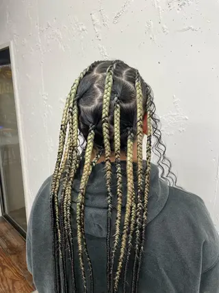 ロング ヘアアレンジ コーンロウ／ブレイズ SYUのヘアスタイル