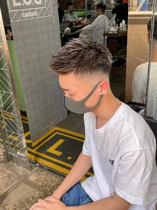 カラー メンズ Le'a所属・渋谷/フェード/ 國分 翔のヘアスタイル