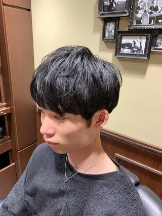 ミディアム メンズ HIROGINZAプレミアムバーバー赤坂店所属・田中 千恩のヘアスタイル