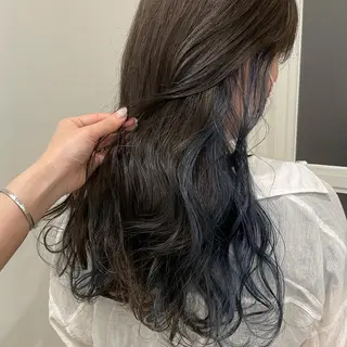 セミロング カラー Rene'所属・当日予約⭕️ yuriのヘアスタイル