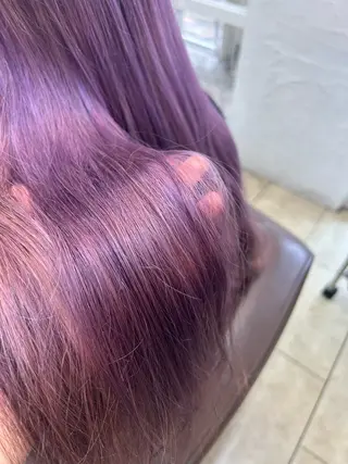 ロング カラー LOVERICHE所属・重光 梨央奈のヘアスタイル