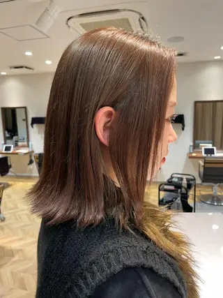 ミディアム karin ボブハイトーンのヘアスタイル