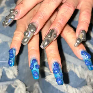 ネイル 🪐富島彩夏 /海外nail🪐のネイルデザイン