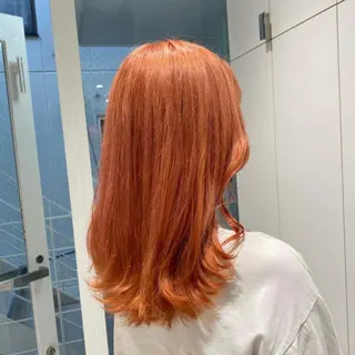 セミロング 似合わせカットカラー 💎モエのヘアスタイル