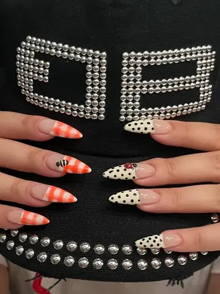 ネイル 小林 菜実のネイルデザイン