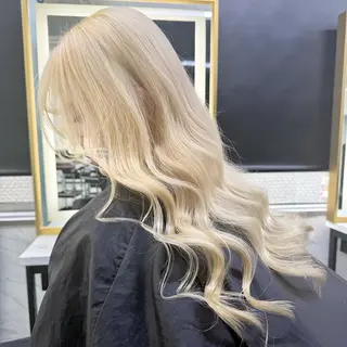 ロング カラー シールエクステ特化 ハイトーン、NANAのヘアスタイル